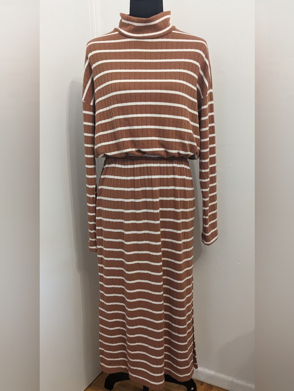 Old Navy Brown & White Striped Long Sleeve Turtleneck Blouson Maxi Dress Size S